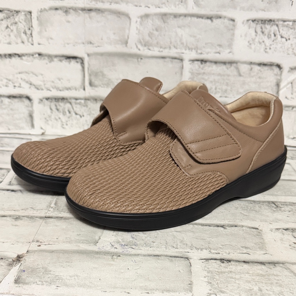 Propet Women's Tan Slip-On Comfort Loafers, Size 8.5, Wide Toe Box